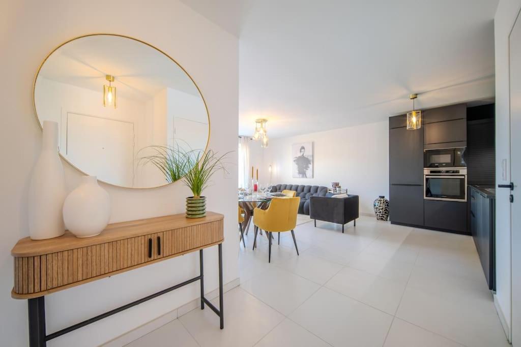 Le Square D'Evan - Appartement De Standing - Grande Terrasse Exterieure - Climatisation Сент-Онес Экстерьер фото